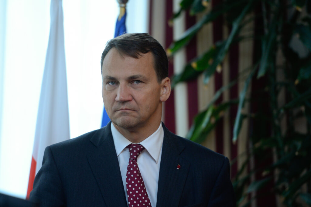 NATO ar putea învinge rapid Rusia dacă Moscova ar ataca alianța, susține ministrul polonez de externe