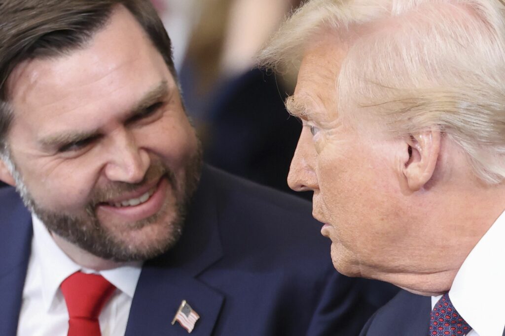 Conflictul din Iran, „un lucru mărunt”: Trump apără poziția lui Vance, conform căruia nu este un „război”