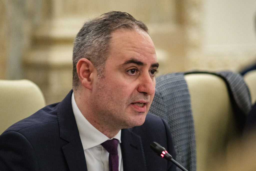 Ministrul Finanțelor anunță peste 2 miliarde de lei pentru sănătate: „Evităm un blocaj imediat al finanțării pentru servicii esențiale de îngrijire a românilor”