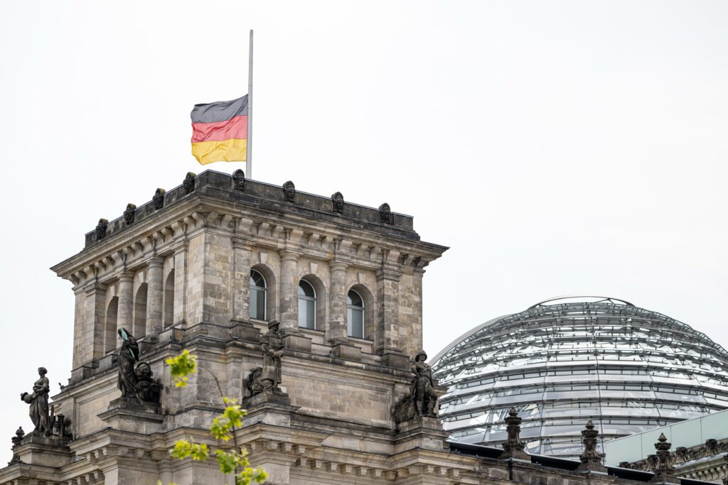 Partidul care a câștigat alegerile din Berlin vrea să naționalizeze sute de mii de locuințe