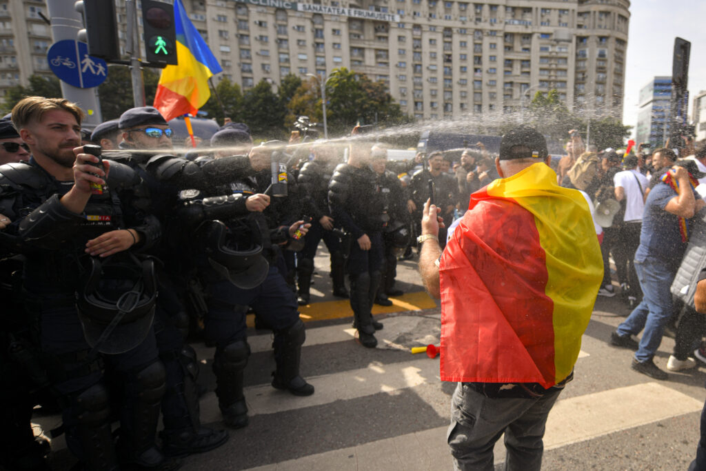 Deputat USR, după violențele de la protestul fermierilor din Piața Victoriei: Extremiștii au parazitat un protest pașnic