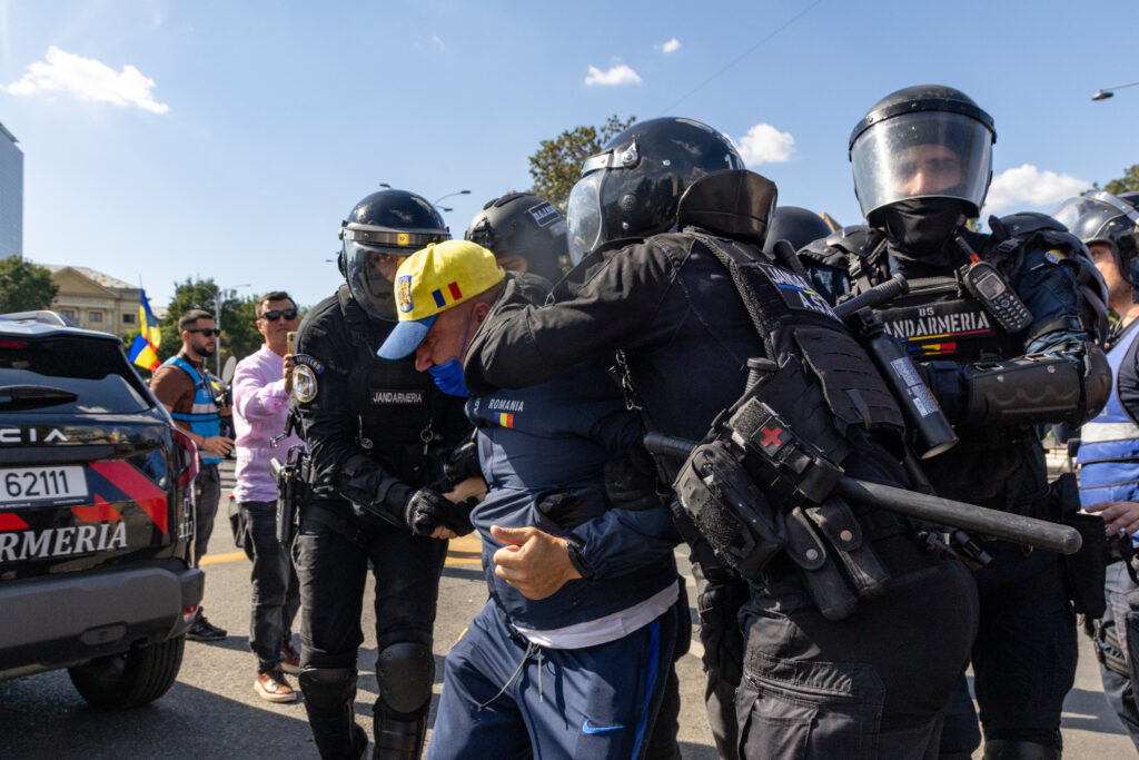 MAI: Protestul s-a încheiat. Trei dosare penale, 47 de persoane duse la poliție și șase reținute