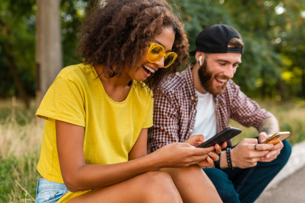 eSIM pentru călătorii în afara UE: ghidul complet pe destinații (2026)