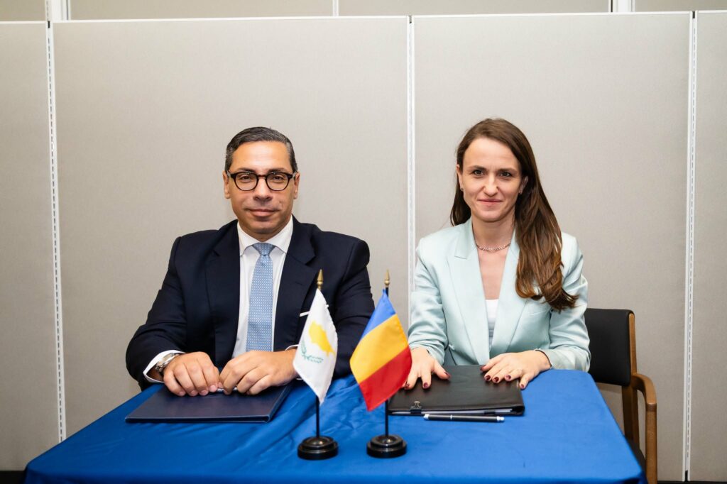 Acord între România și Cipru, semnat la New York Cele două țări vor avea consultări politice regulate