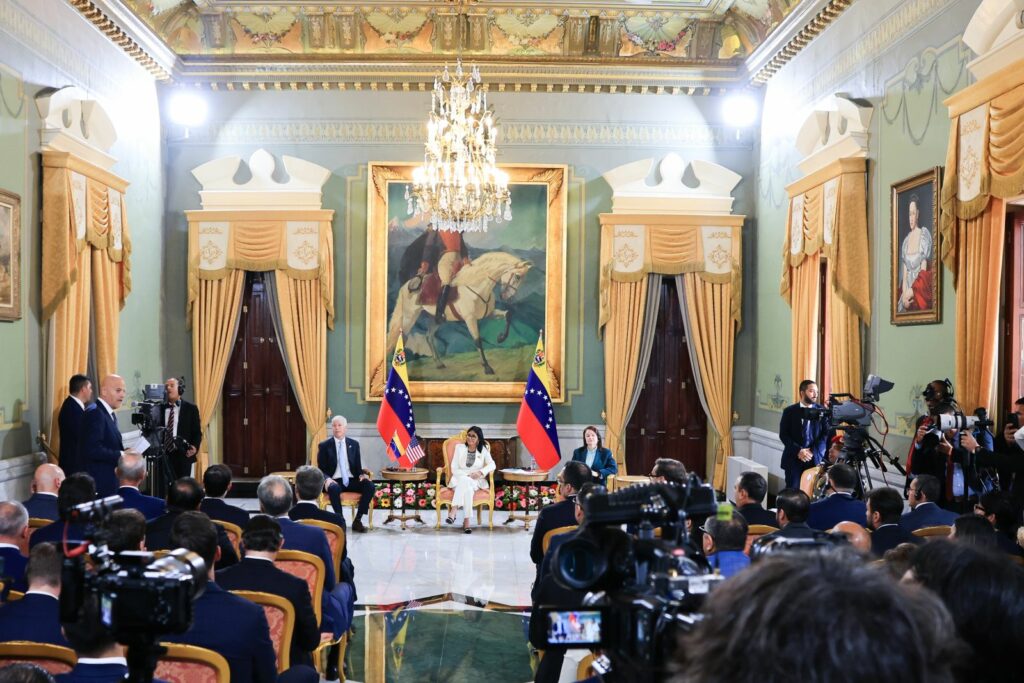 SUA își asigură accesul la petrolul Venezuelei. În centrul acordului, un miliardar investigat anterior pentru spălare de bani