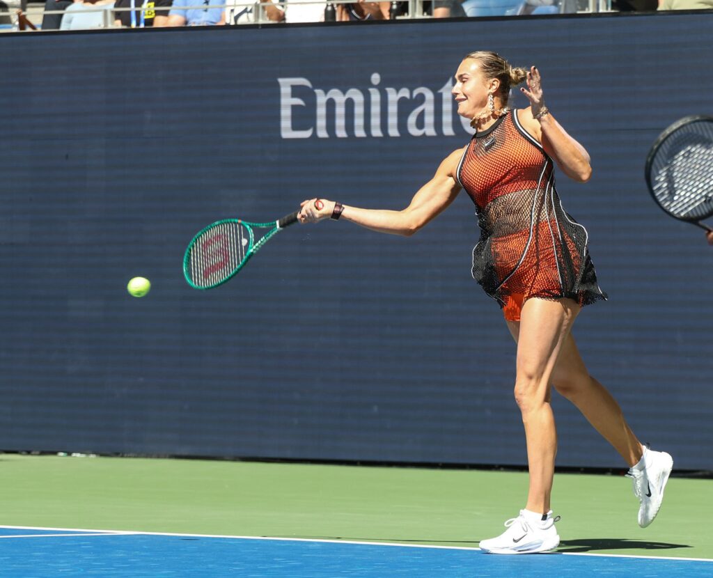 Aryna Sabalenka avansează în optimi la US Open. Meciul, întrerupt din cauza mirosului de canabis