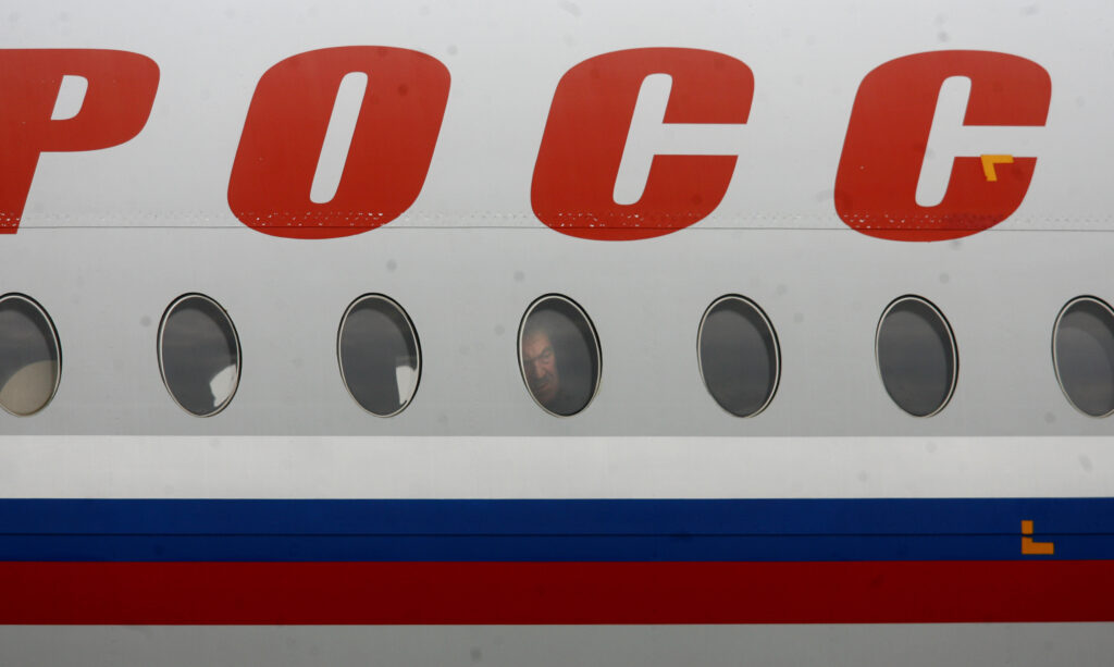 Rusia acuză Ucraina după ce Zelenski a avertizat că spațiul aerian rusesc este nesigur