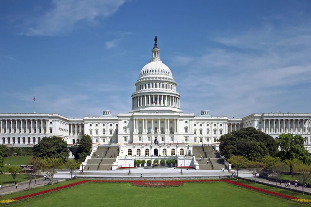 Deputații americani votează pentru retragerea trupelor SUA din confruntările cu Iranul. Șapte republicani s-au alăturat democraților