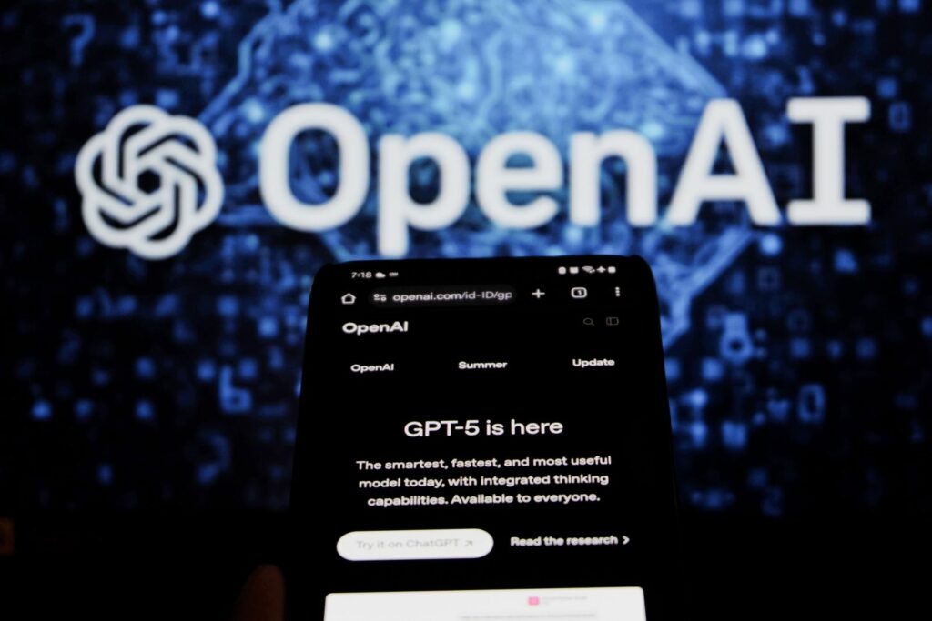 Imagini ale utilizatorilor ChatGPT au ajuns în afara platformei. OpenAI investighează activitatea agenților AI