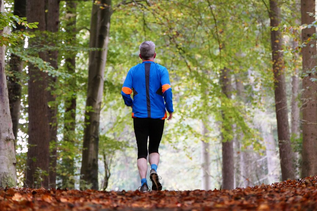 Joggingul ar putea ajuta persoanele care suferă de artrită. Descoperirile unui nou studiu