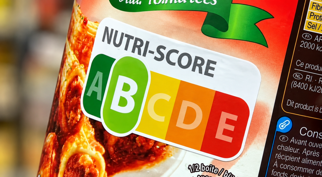 Francezii cer note pe alimente: cât zahăr, grăsimi, sare și fibre conțin. Ce este Nutri-Score