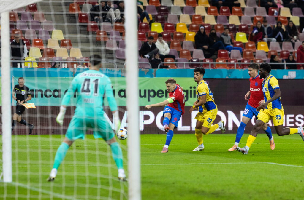 Etapa a 9-a din Superliga se încheie cu derby-ul FCSB – Petrolul. U Cluj – Oțelul, primul meci al zilei