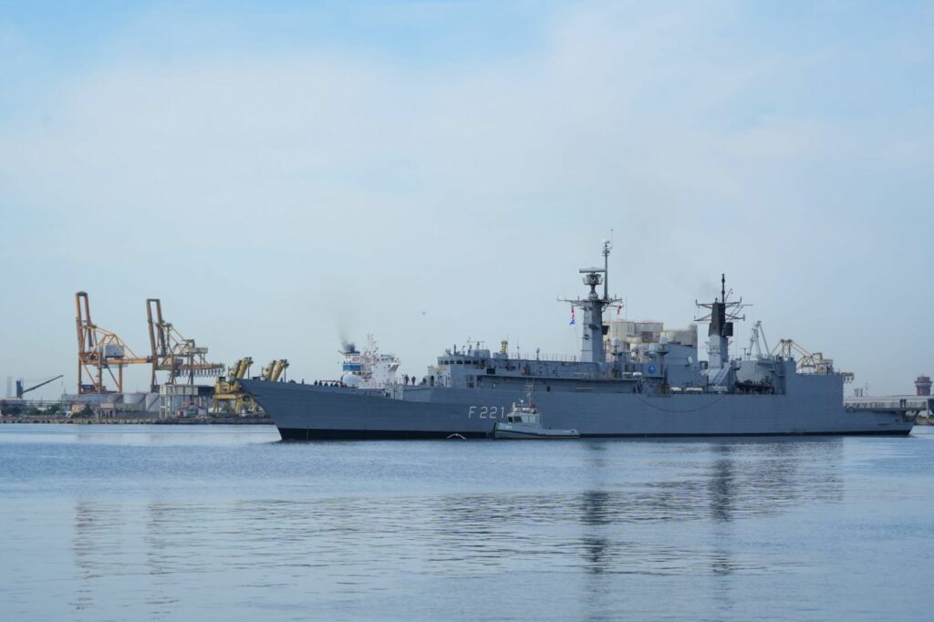 Fregata „Regele Ferdinand”, în fruntea unei grupări navale NATO. Misiune de 40 de zile în Mediterană