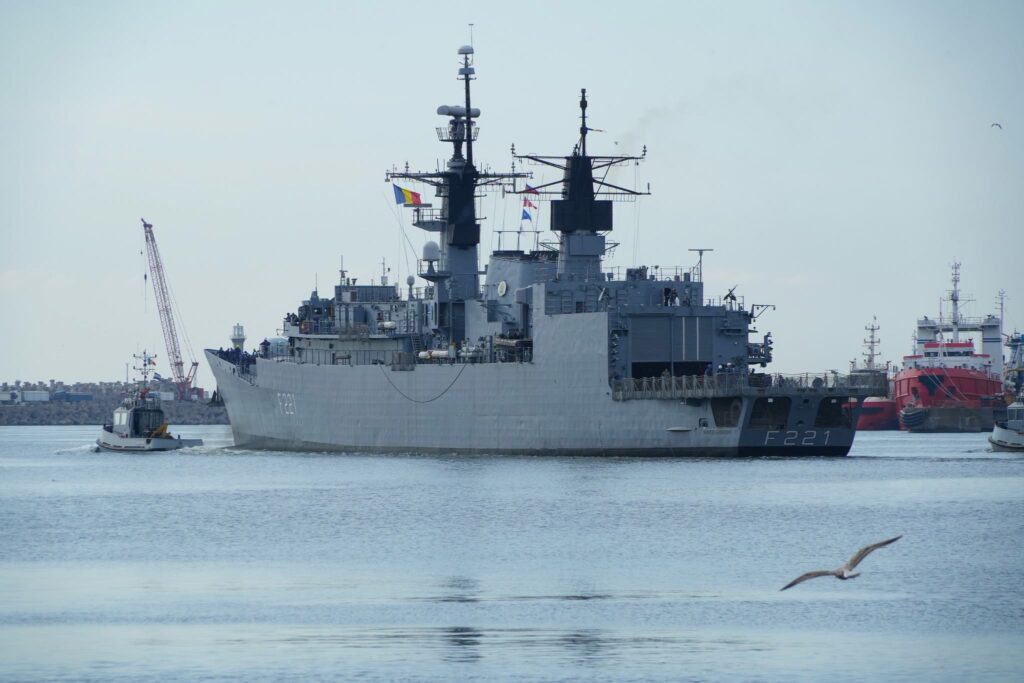 Fregata „Regele Ferdinand” revine în Portul militar Constanța