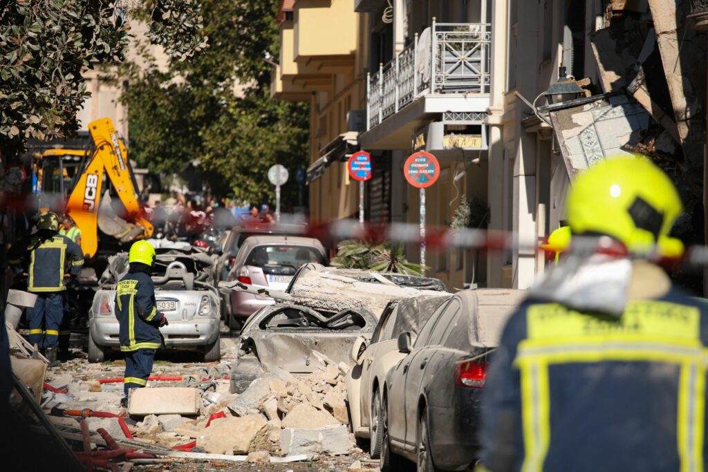 Explozia din centrul Atenei: bilanțul a ajuns la șase morți. Nu se cunoaște cauza producerii exploziei