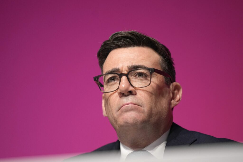 Andy Burnham: „Indicii clare” privind implicarea Iranului în incidentul de lângă baza RAF Fairford