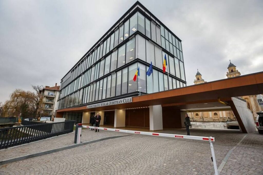 Controverse înaintea noului an școlar la Cluj. Ce spune ISJ despre participarea elevilor la slujba Te Deum