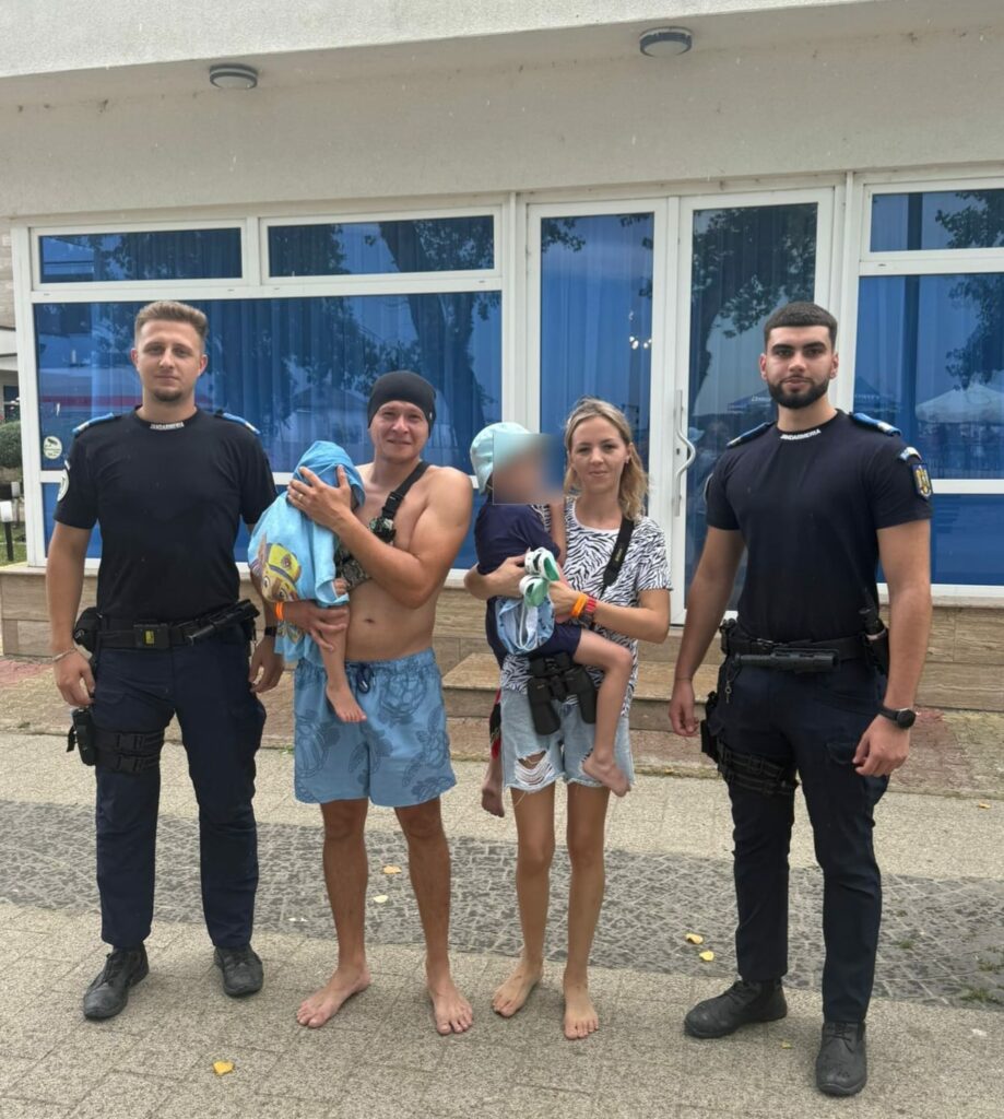 Copil pierdut în Mamaia, găsit în mai puțin de jumătate de oră de jandarmi