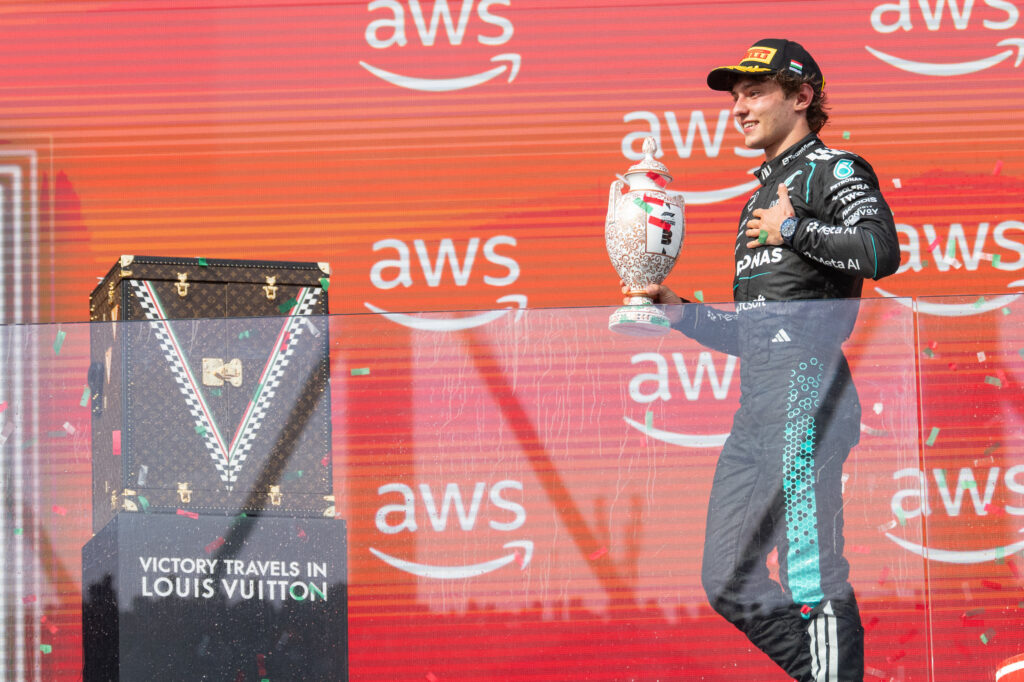 Performanță incredibilă în Formula 1. Kimi Antonelli câștigă la Monza, după ce a plecat al 19-lea
