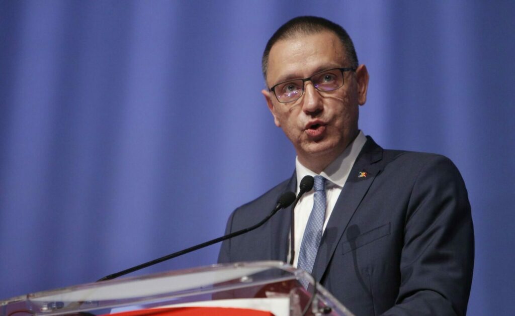 PSD intră la guvernare, dar cu termen de expirare. Fifor: Nu oferim nimănui un cec în alb