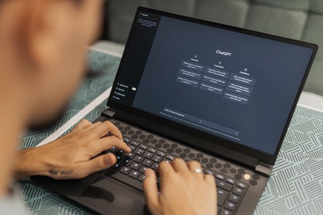 Ce platforme AI atrag cei mai mulți utilizatori în România (P)