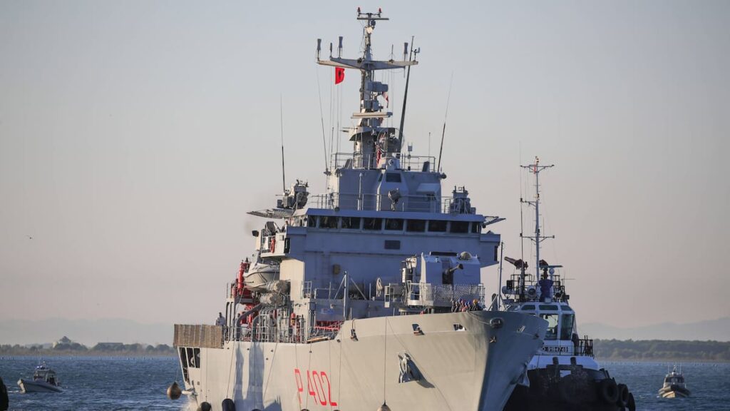 Italia trimite Marina să protejeze navele comerciale în Marea Roșie. Ministrul Apărării: Nu mai așteptăm UE