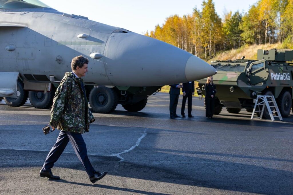Nicușor Dan, după vizita la o bază aeriană din Finlanda: Suntem pregătiți să aprofundăm cooperarea