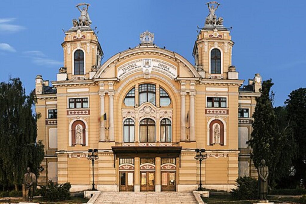 Nereguli la Opera din Cluj: banii din bilete, direcționați către o structură privată