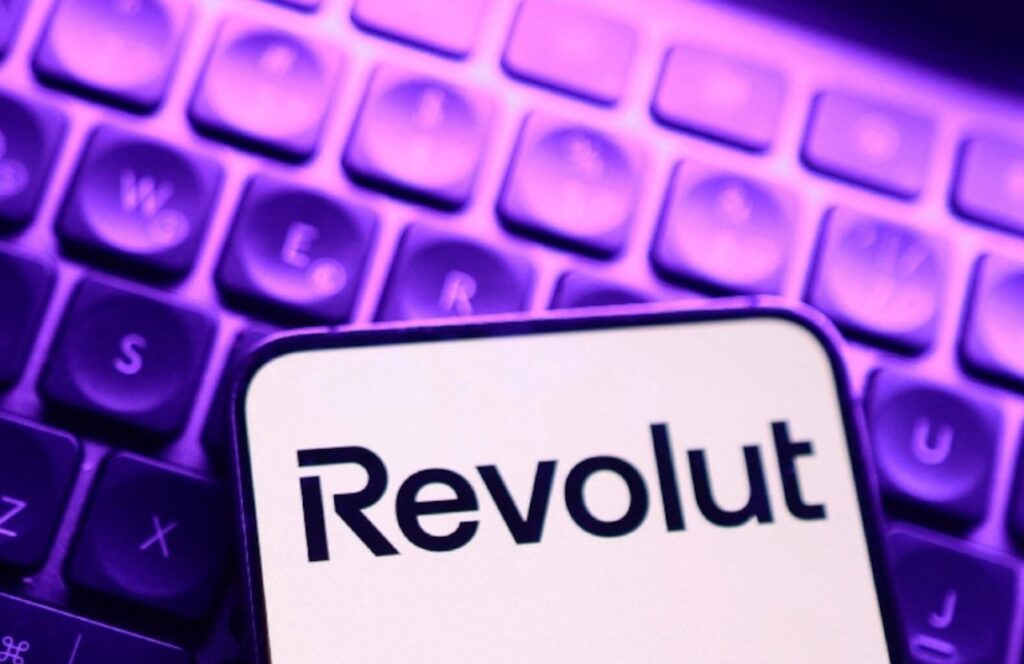 Noi detalii despre frauda de la Revolut. Hackerii au folosit adresa unei prefecturi din Italia pentru a obține datele clienților
