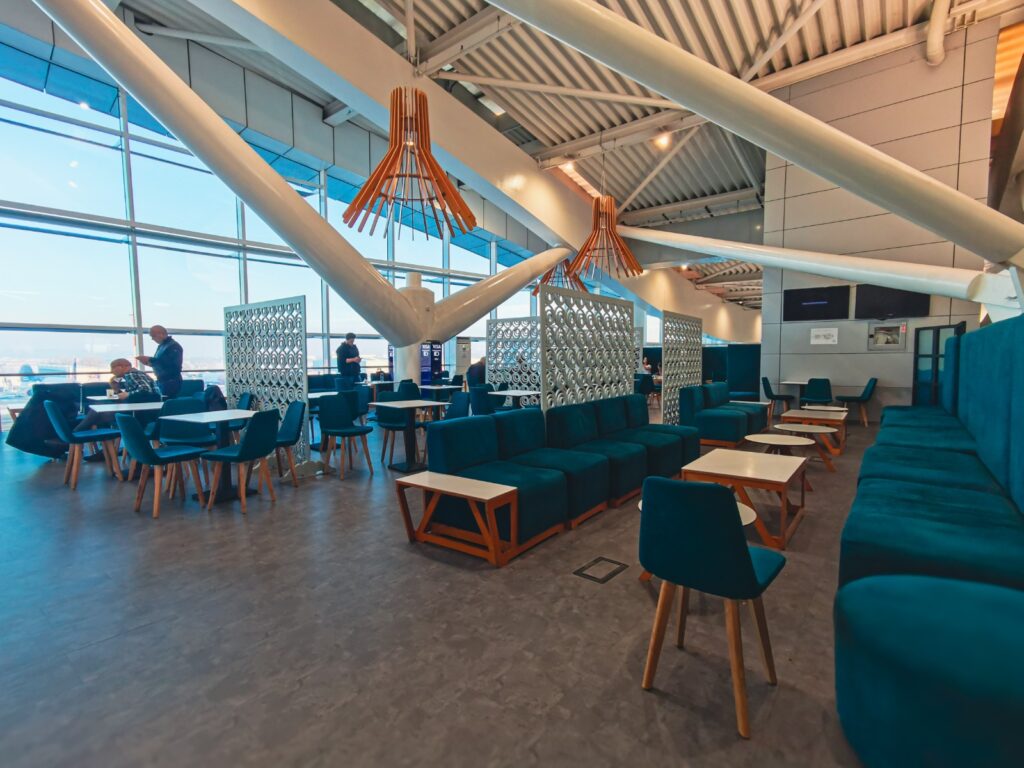 Aeroportul Otopeni își modernizează saloanele Business. Două spații Premium, scoase la licitație