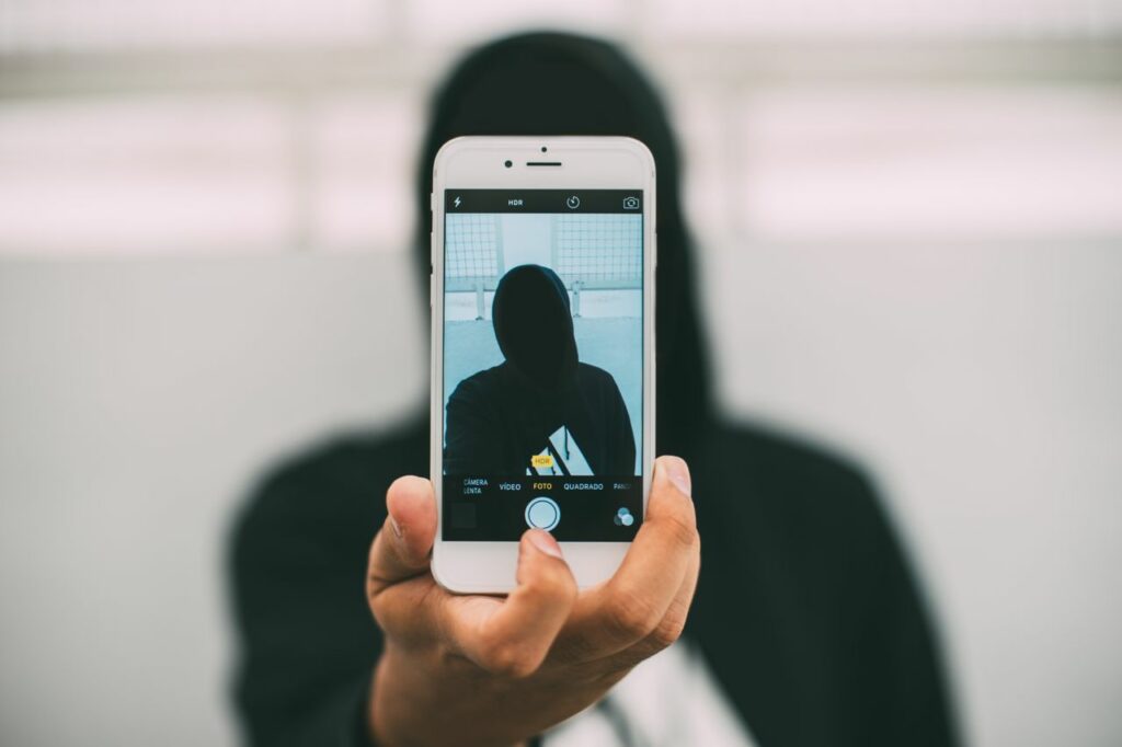 În Coreea de Sud, o aplicație urmărește în timp real persoanele acuzate de stalking. Cum funcționează sistemul