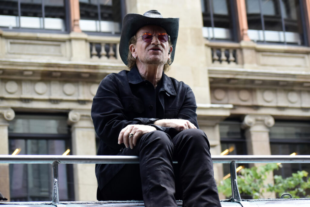 Monedă de colecție lansată în onoarea legendarei trupe rock U2
