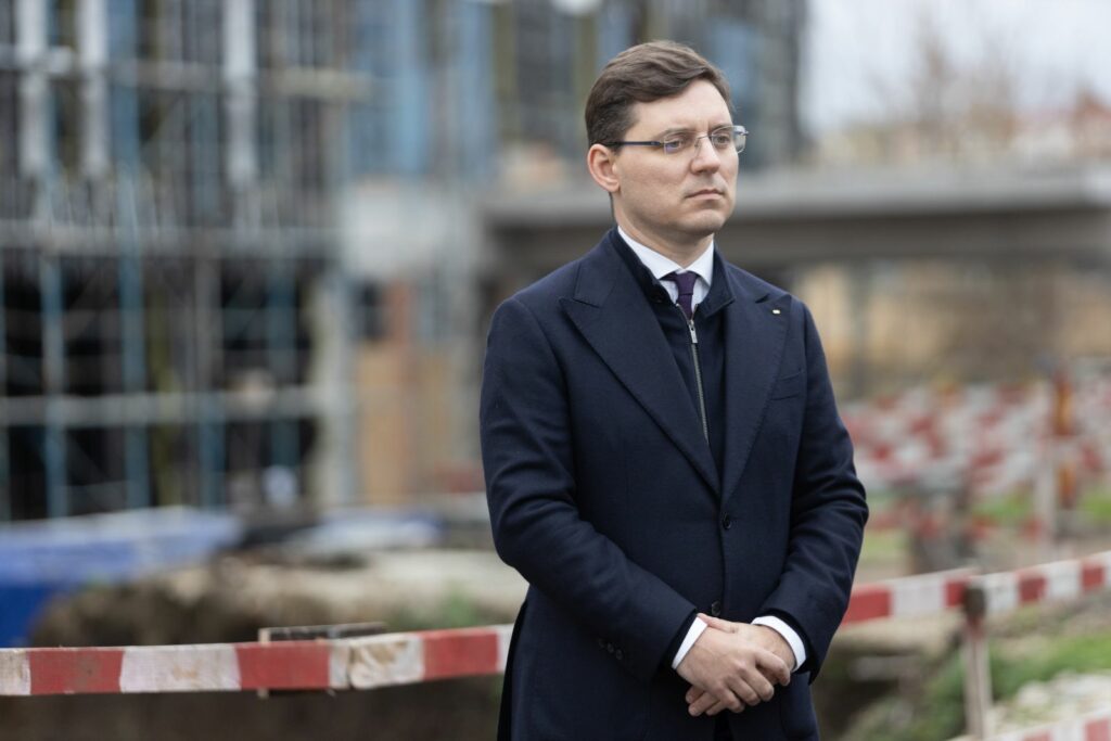 Victor Negrescu, înaintea discuțiilor pentru viitorul Guvern: „Programul trebuie să vină înaintea negocierii funcțiilor și voturilor”