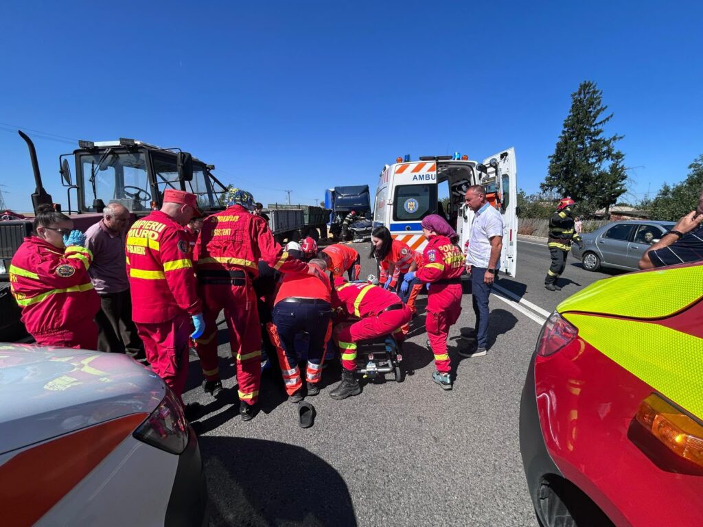 Accident grav pe DN5. Doi șoferi nu ar fi păstrat distanța regulamentară, iar vinovatul a fost dus la spital