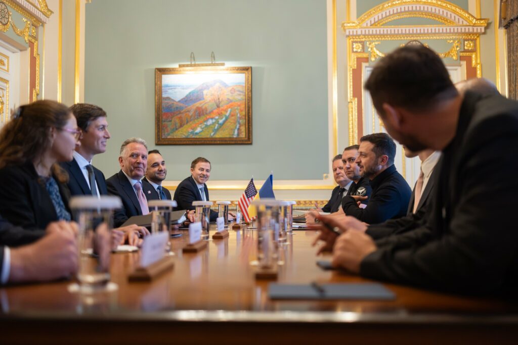 Trei runde de negocieri la Kiev. Zelenski: Problema teritorială rămâne una relevantă