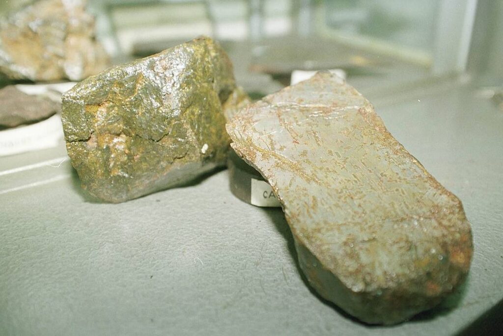Un meteorit vechi de 4,1 miliarde de ani, descoperit în Sahara, dezvăluie noi indicii despre posibilitatea existenței vieții pe Marte