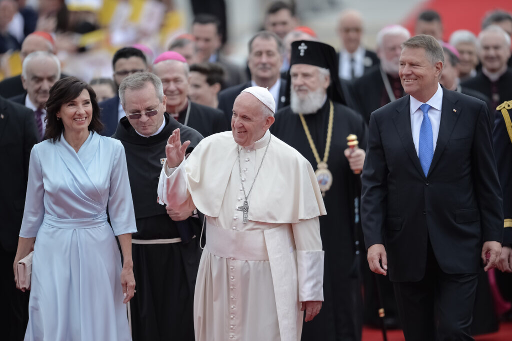 MEDIAFAX 35. 2019 – Papa Francisc vine în România. Liviu Dragnea este condamnat definitiv la închisoare. Simona Halep câștigă Wimbledonul