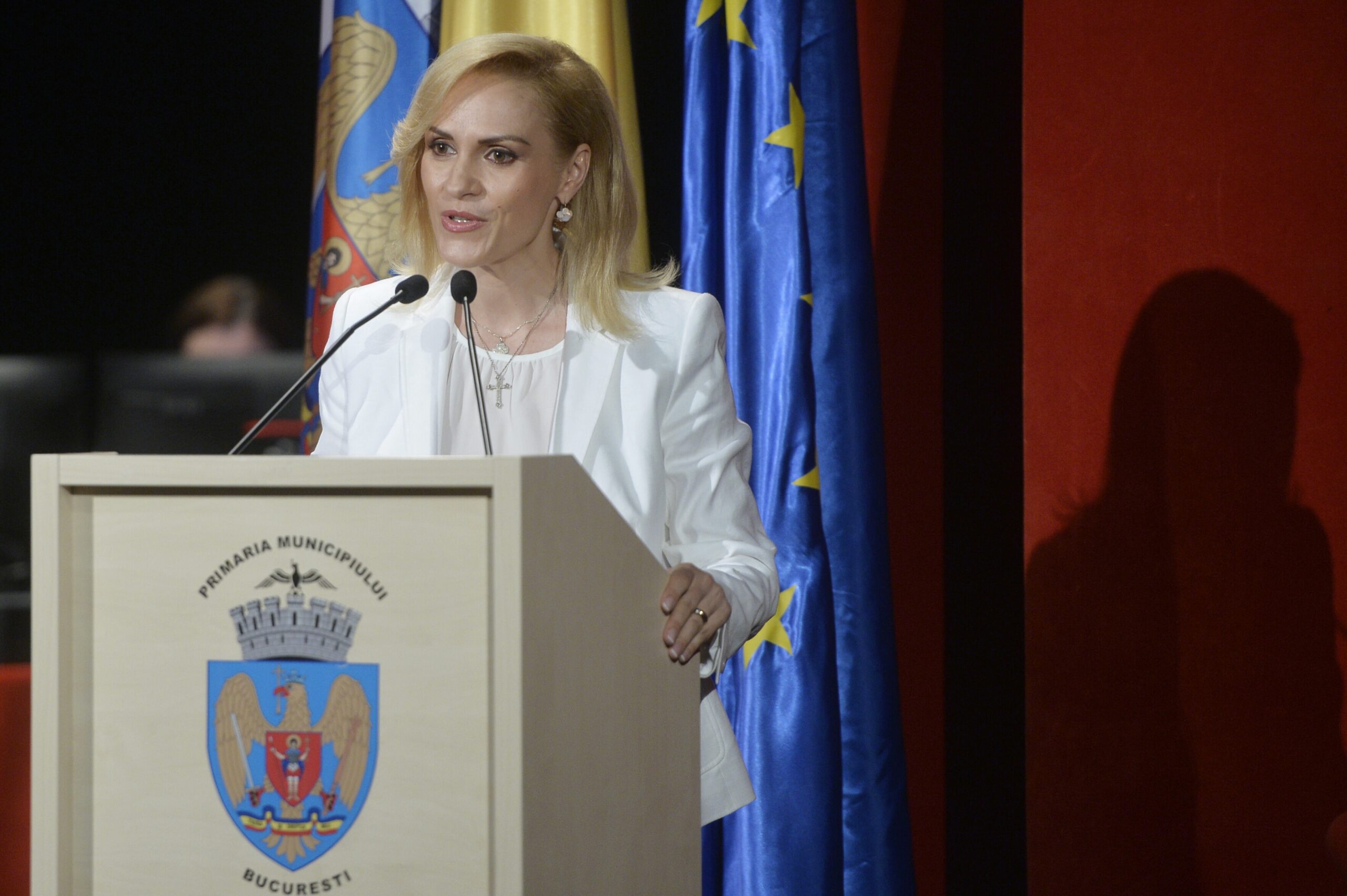 MEDIAFAX 35. 2016 – Alegerile locale și parlamentare redesenează harta politică. PSD câștigă ambele scrutine, iar presa preia rezultatele Mediafax