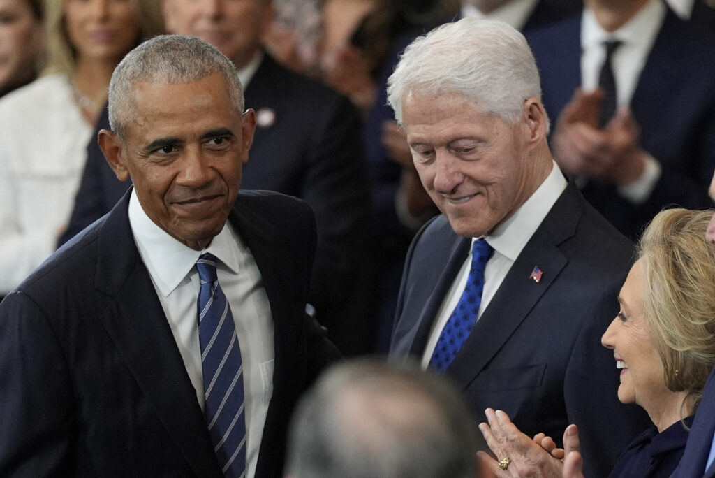 Barack Obama îl atacă pe Donald Trump înaintea alegerilor: Nu am mai văzut un președinte atât de corupt