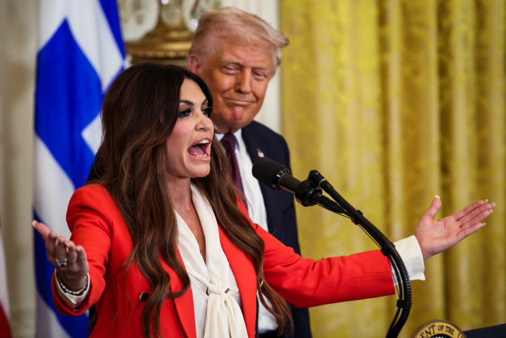 Trump ia în calcul să o concedieze pe Kimberly Guilfoyle, ambasadoarea SUA în Grecia: Nu suntem mulțumiți