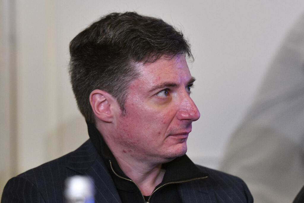 Cine se află în spatele protestelor care zguduie Europa? Andrei Caramitru acuză Rusia și MAGA: „Vor să ne sperie îngrozitor”