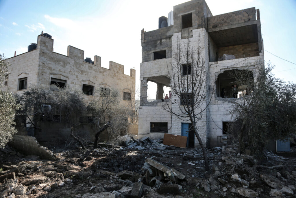 China cere Israelului să renunțe la coloniile din Cisiordania și avertizează asupra crizei din Gaza