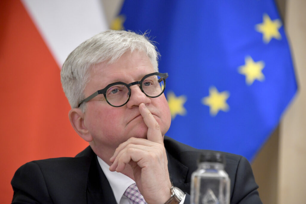 Ambasadorul Poloniei în România demisionează pe fondul crizei politice de la Varșovia
