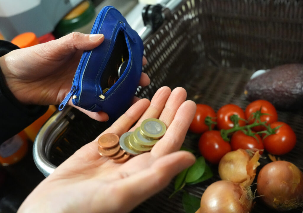 Alimentele s-ar putea scumpi puternic la nivel mondial în lunile următoare. Avertismentul economiștilor pentru 2027