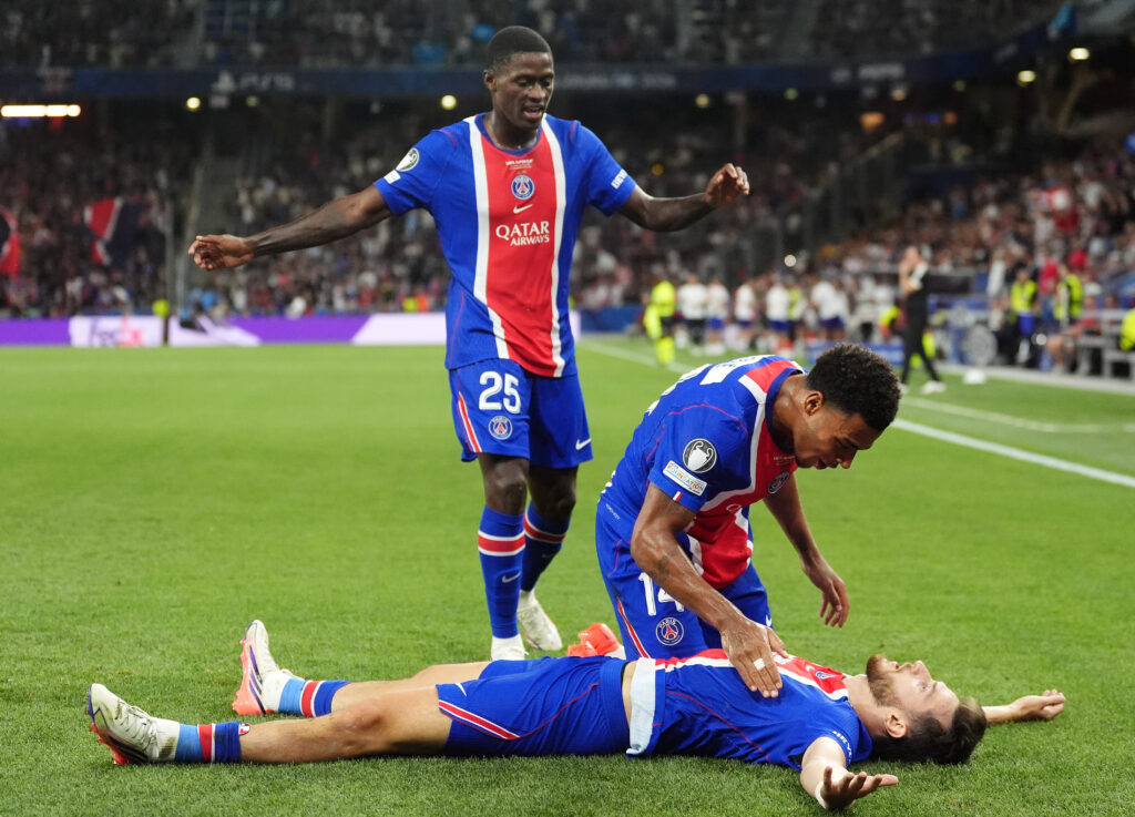 PSG a învins Barcelona cu 4-2 într-un meci spectaculos din Liga Campionilor. Doué și Vitinha au făcut diferența la Paris