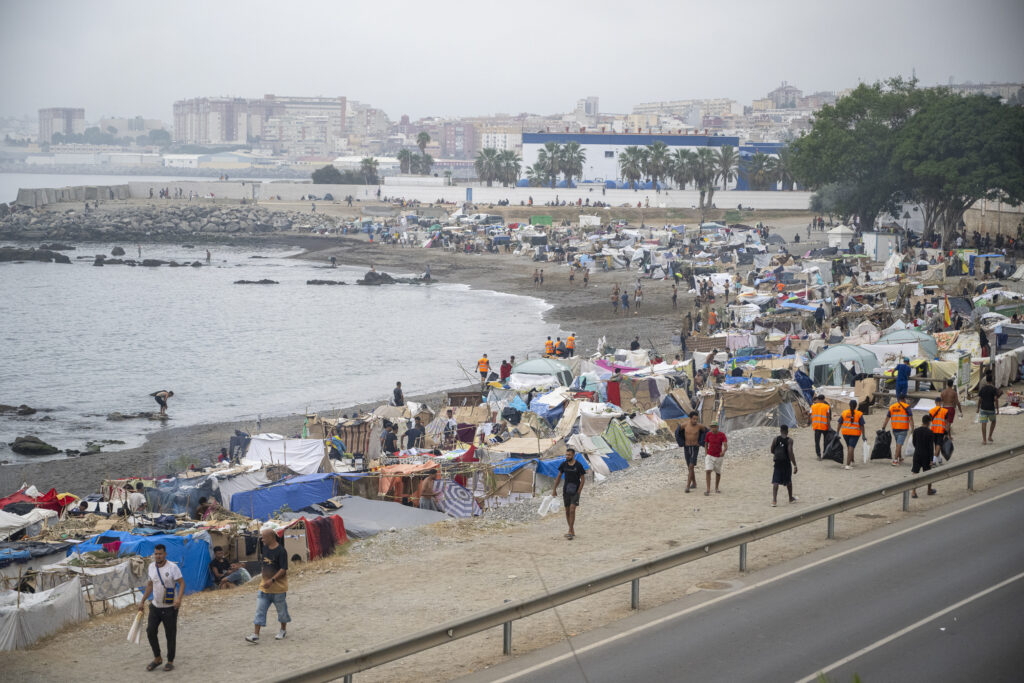Liderul opoziției din Spania cere trimiterea forțelor navale în Ceuta, pe fondul tensiunilor cu Maroc