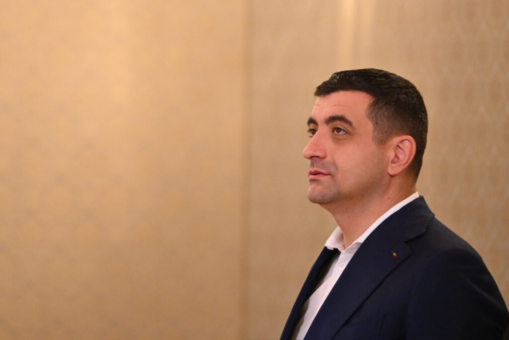 George Simion susține că i se pregătește o înscenare cu evadarea lui Călin Georgescu