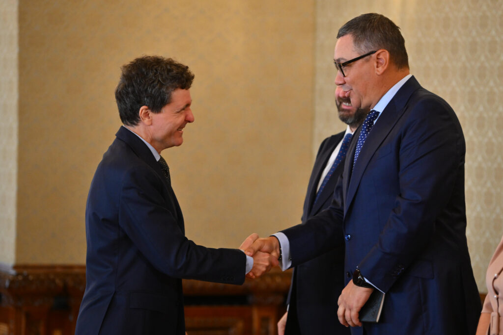 Victor Ponta îi cere lui Nicușor Dan să nu rateze summitul din Arabia Saudită: „O oportunitate istorică. La barza chioară îi face Dumnezeu cuib”