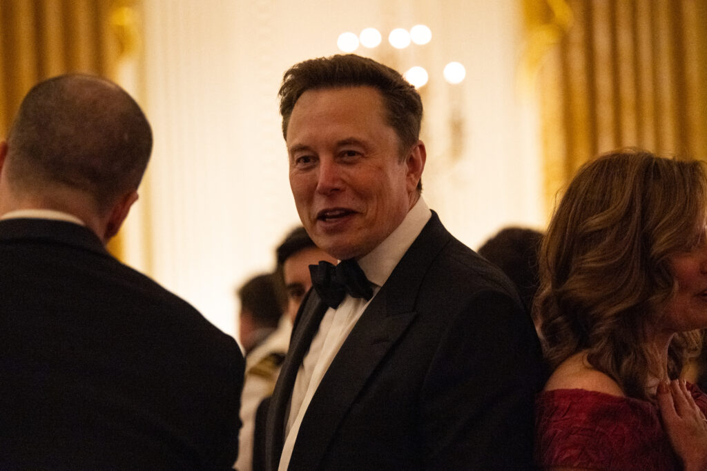 Elon Musk devine cel mai mare donator politic al alegerilor intermediare din SUA A cheltuit peste 350 de milioane de dolari
