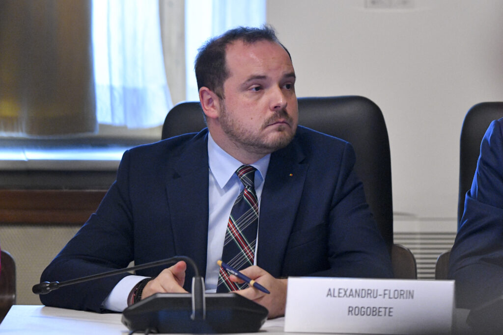 Alexandru Rogobete, apel la responsabilitate după discuțiile cu Luca Niculescu: „Bolnavii din spitale nu au timp să aștepte”